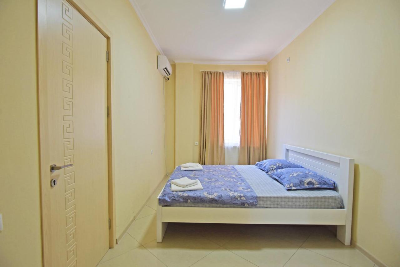 Hotel Vake Palace Tiflis Dış mekan fotoğraf