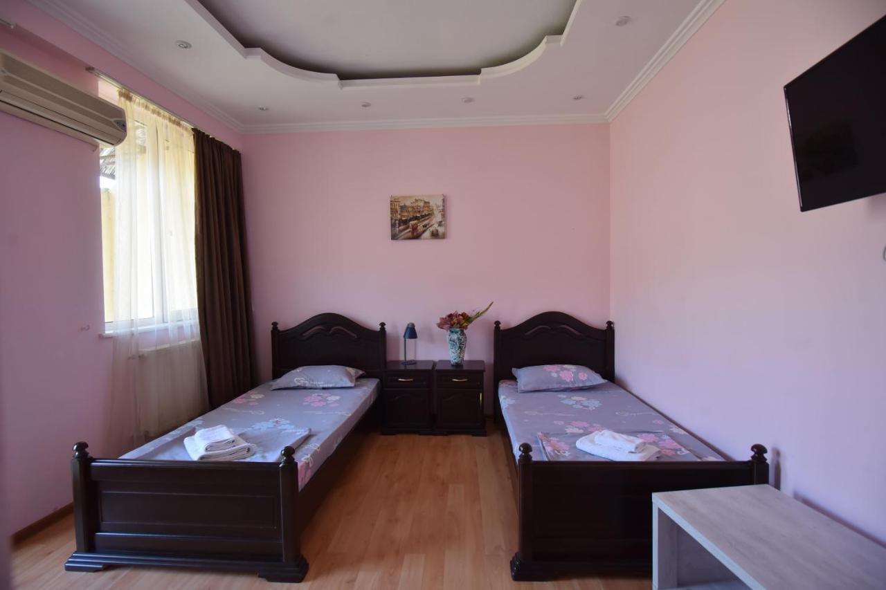 Hotel Vake Palace Tiflis Dış mekan fotoğraf