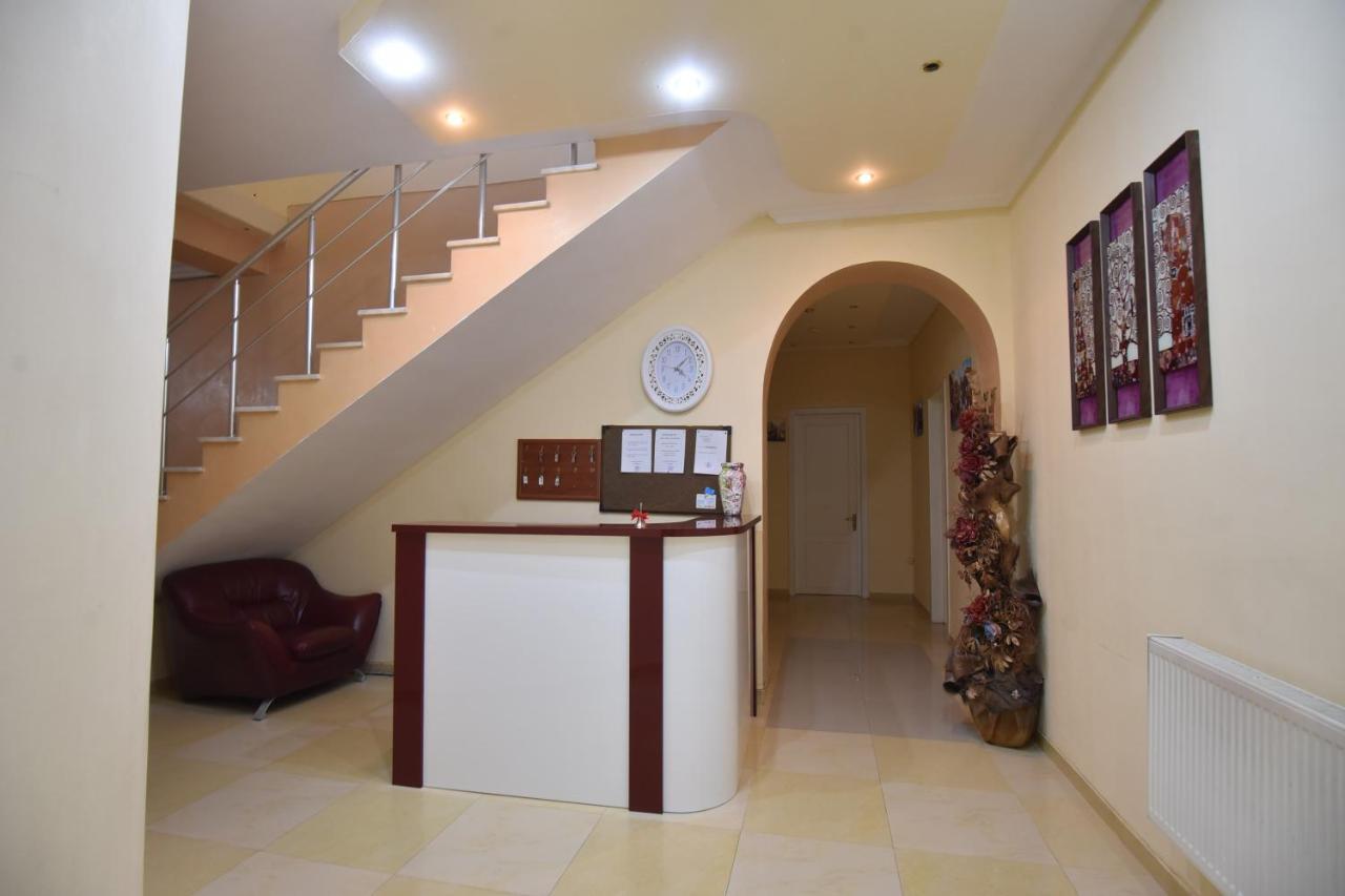 Hotel Vake Palace Tiflis Dış mekan fotoğraf